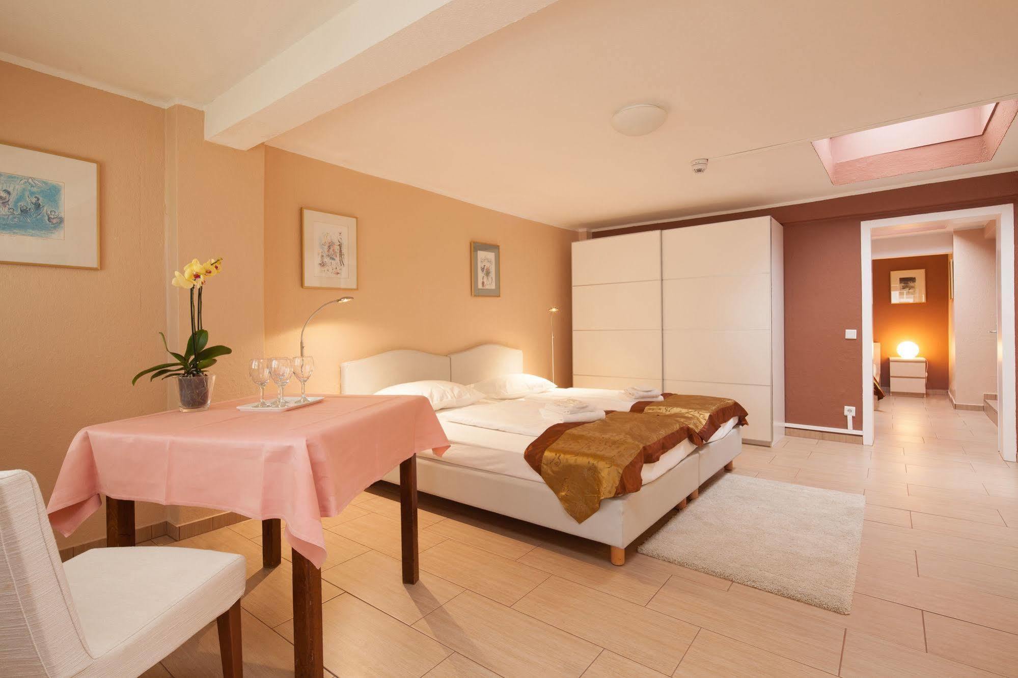 Hotel Herzog Ντίσελντορφ Εξωτερικό φωτογραφία